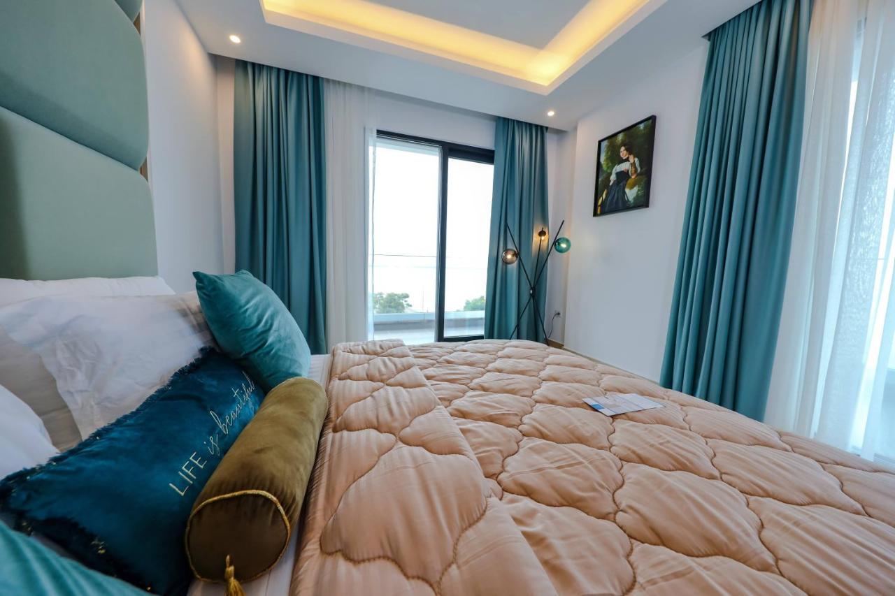 Tanushaj Resort *